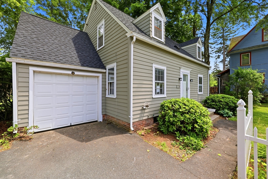 43 Elm Street