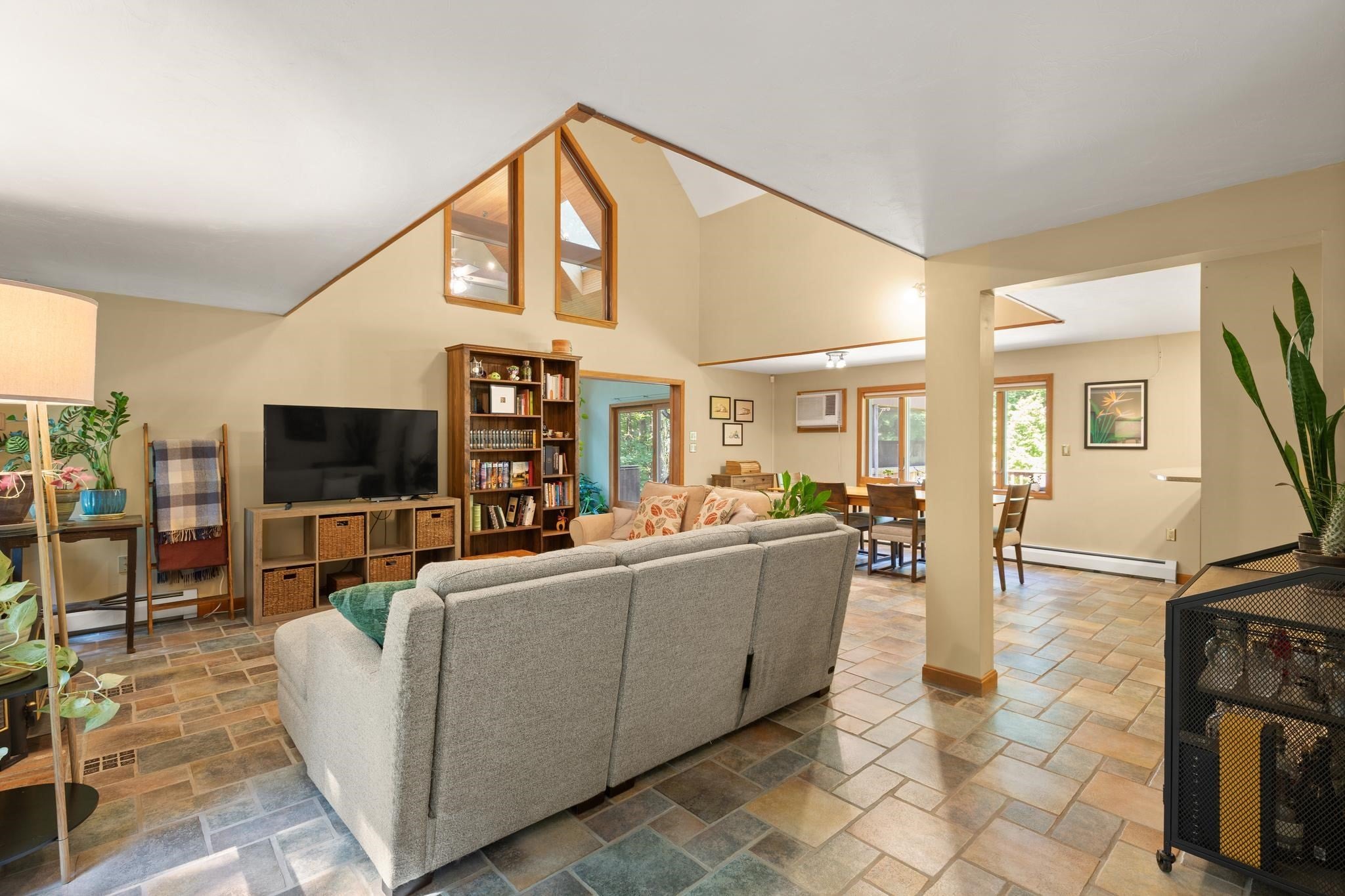 82 Corn Rd, Bolton, MA, 82 Corn Rd, Bolton, MA Photo #9