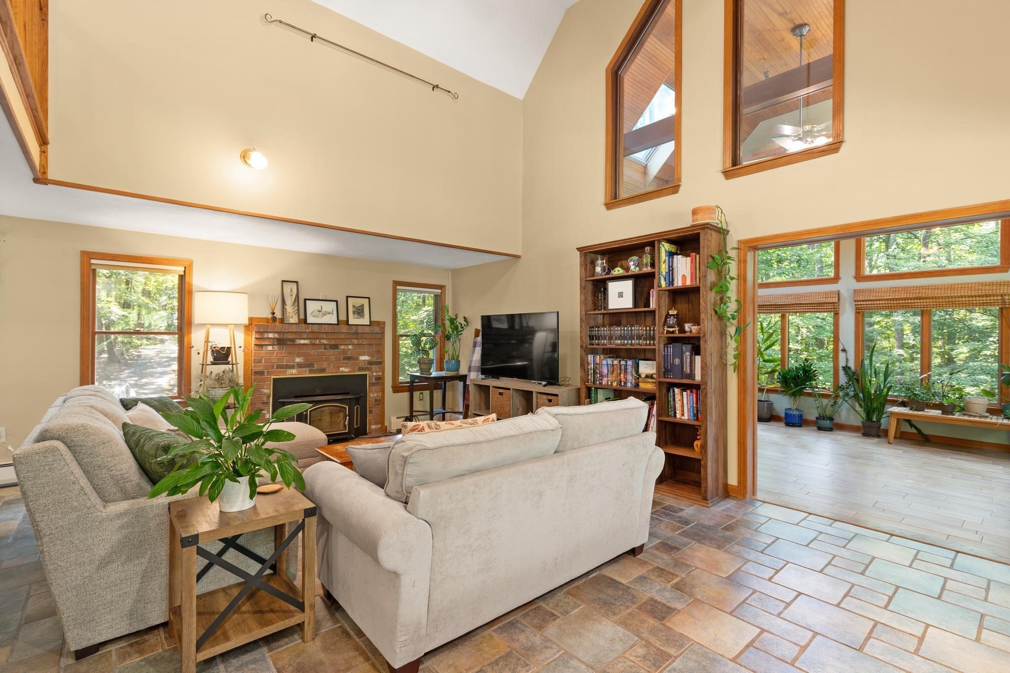 82 Corn Rd, Bolton, MA, 82 Corn Rd, Bolton, MA Photo #10