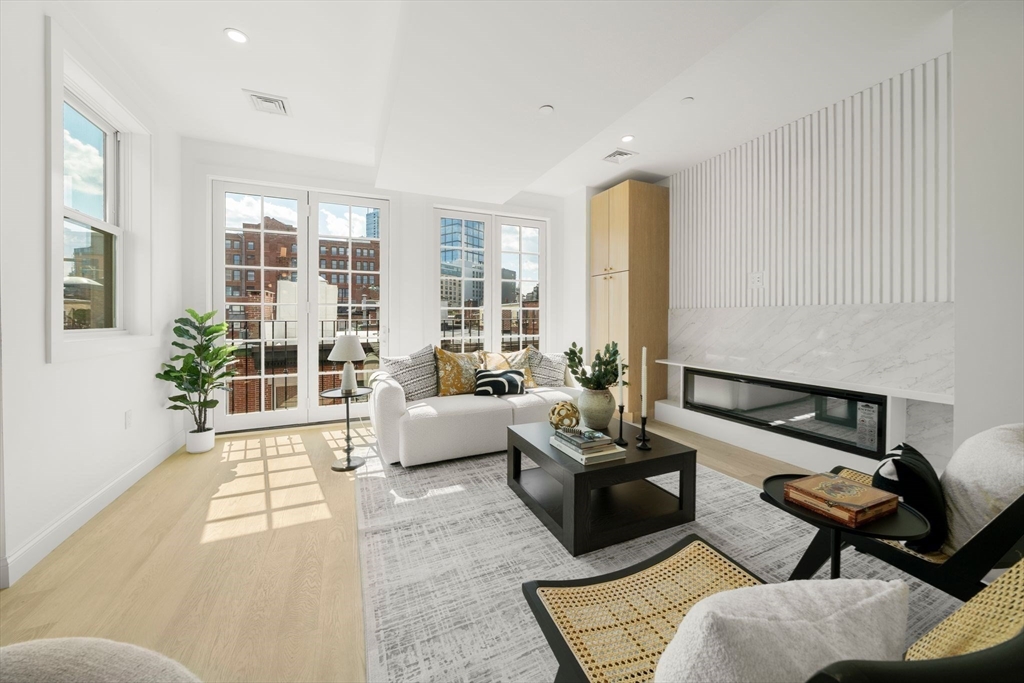 51 N Margin St U1