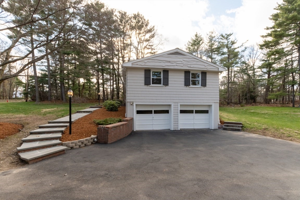 44 Blue Hill Drive