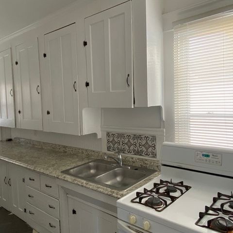 727 Main 3 Pawtucket RI 02860