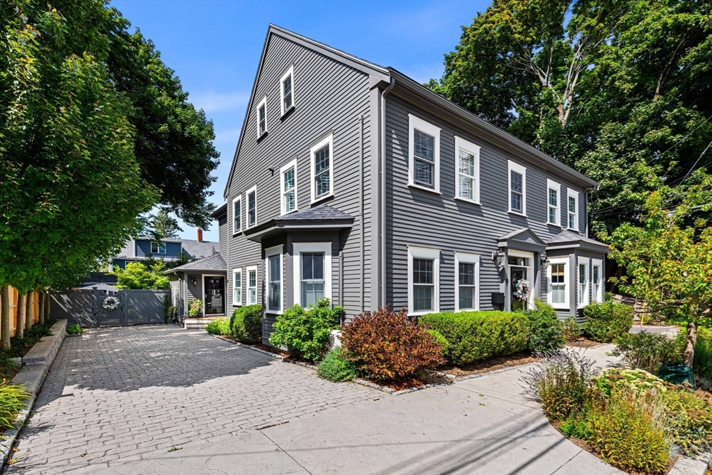 18 Bromfield 18