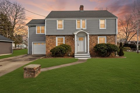 Photo of 16 Squawfield Rd, Westfield, MA 01085 (MLS # 73478467)