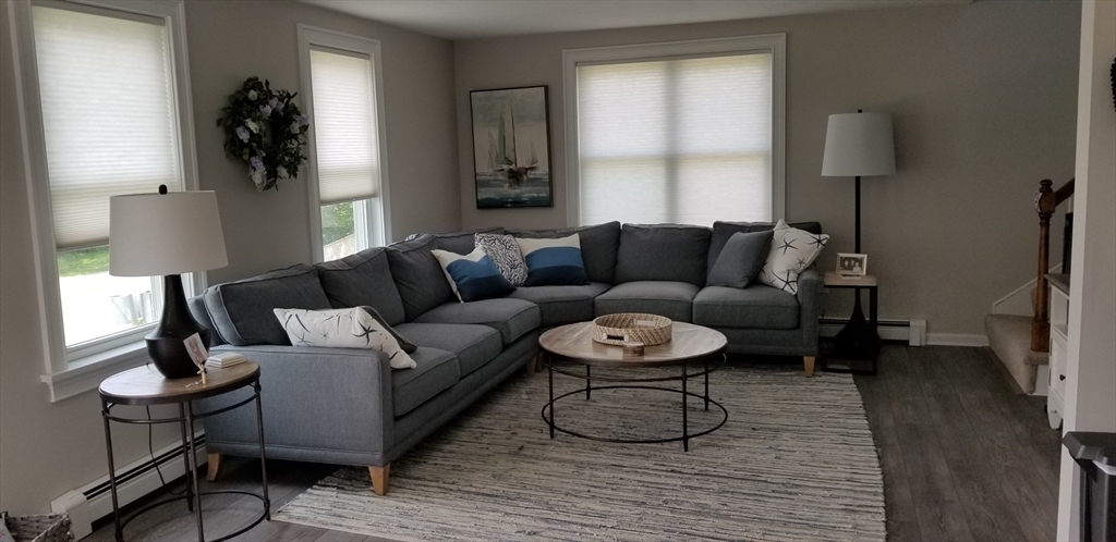 21 Mayflower Lane (Winter Rental) 1