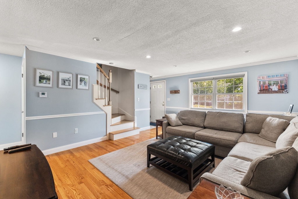 112 Cocasset St 3