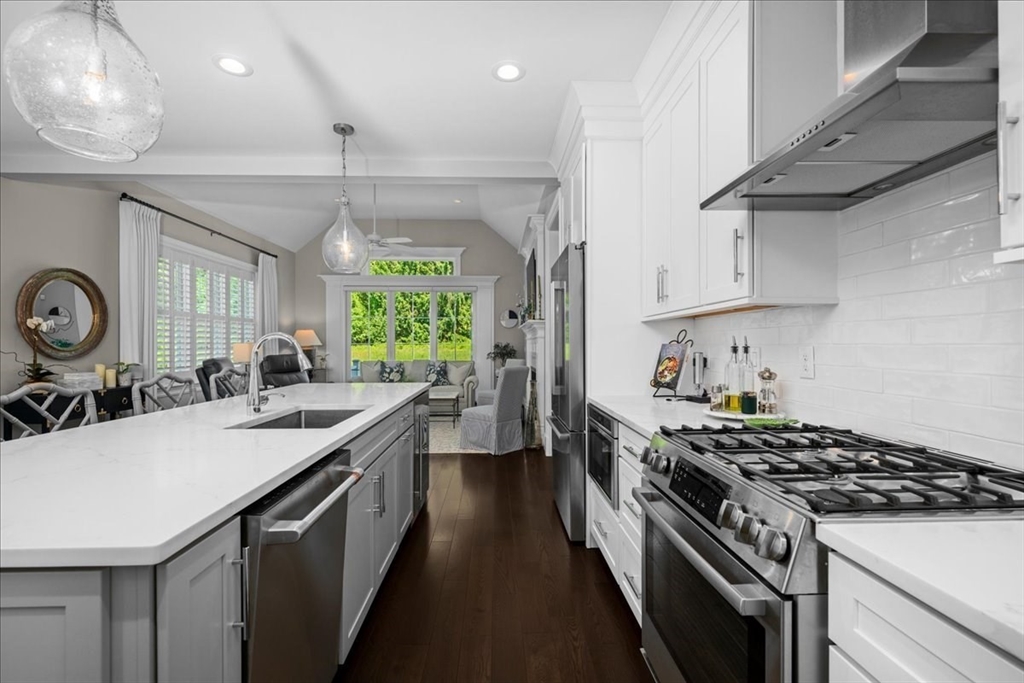 32 Hawk Ln 48
