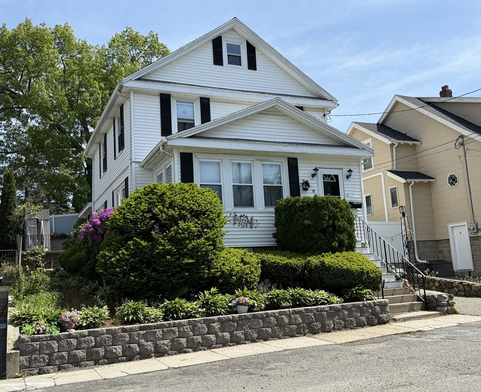 8 Lincoln Ct