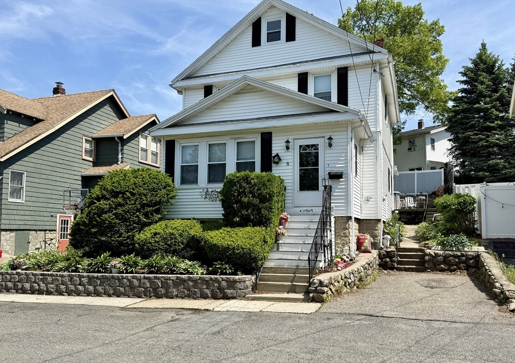 8 Lincoln Ct