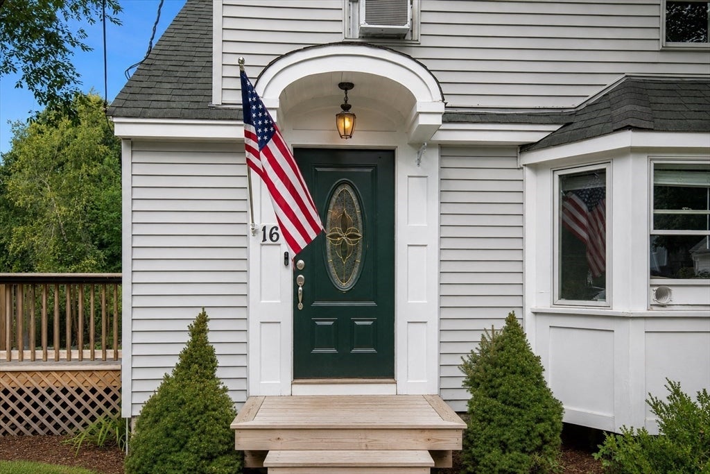 16 Pleasant St, Scituate, MA Photo #2