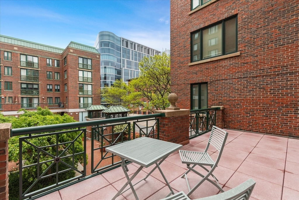 10 Rogers St #214, Cambridge, MA, 10 Rogers St #214, Cambridge, MA Photo #1