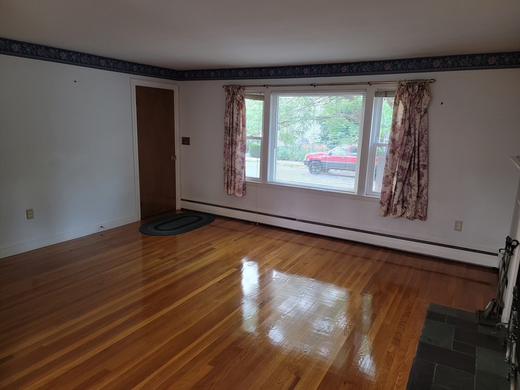 Belmont, Massachusetts 02478, United States, 1 Bedroom Bedrooms, ,1 BathroomBathrooms,Residential,Active,199506