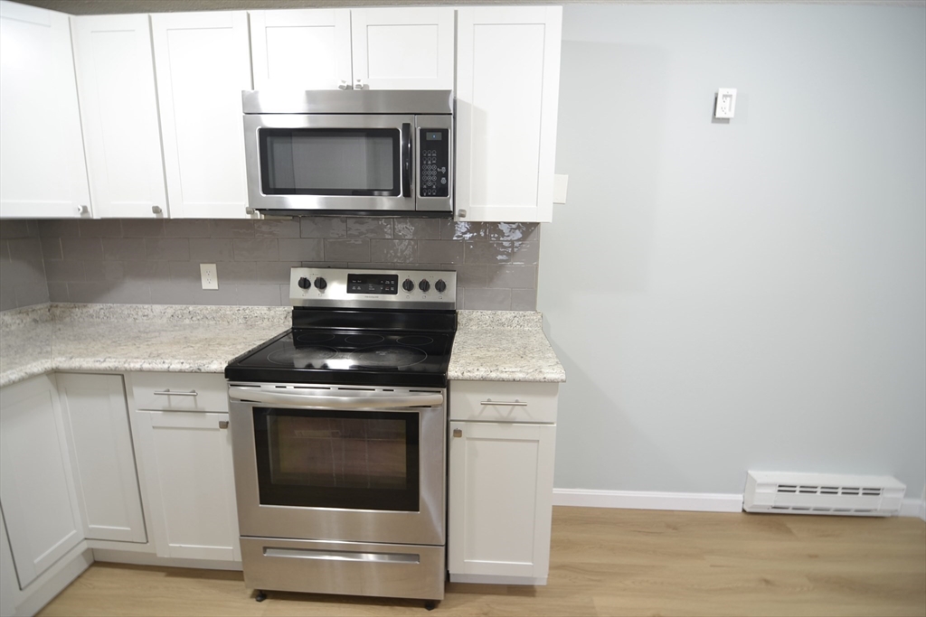 77 Nicholas Rd I