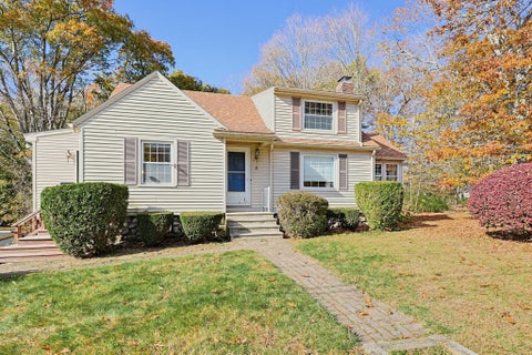 Photo of 6 Carleton Rd, Leicester, MA 01542 (MLS # 73595910)
