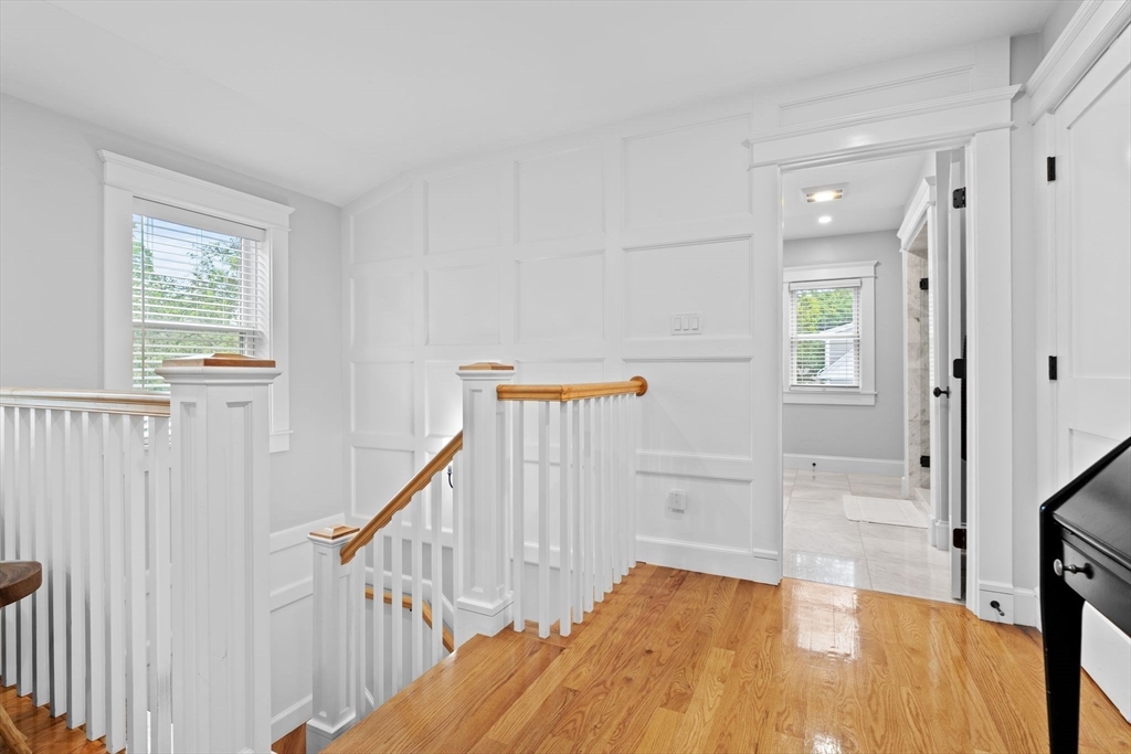 Arlington, Massachusetts 02474, United States, 3 Bedrooms Bedrooms, ,3 BathroomsBathrooms,Residential,Pending,140218