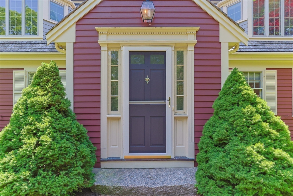 101 Two Ponds Road