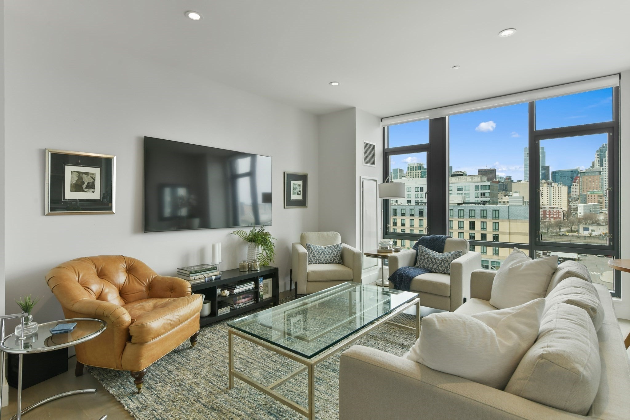 40 Traveler St 710