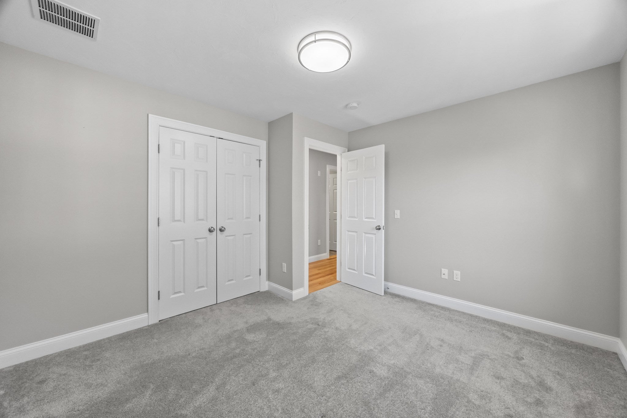 75 Elm St 75