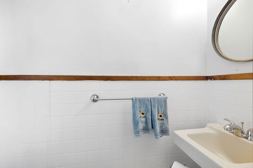 12 Claflin St, Attleboro, MA, 12 Claflin St, Attleboro, MA Photo #17