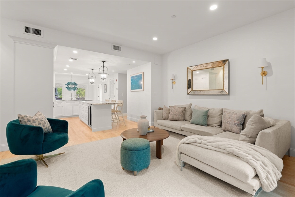 219 Shawmut Ave 2