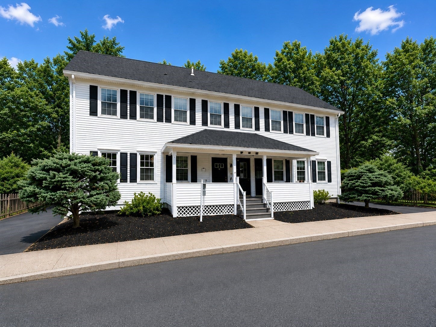 Click for 36 Center Street #b, Andover, MA slideshow
