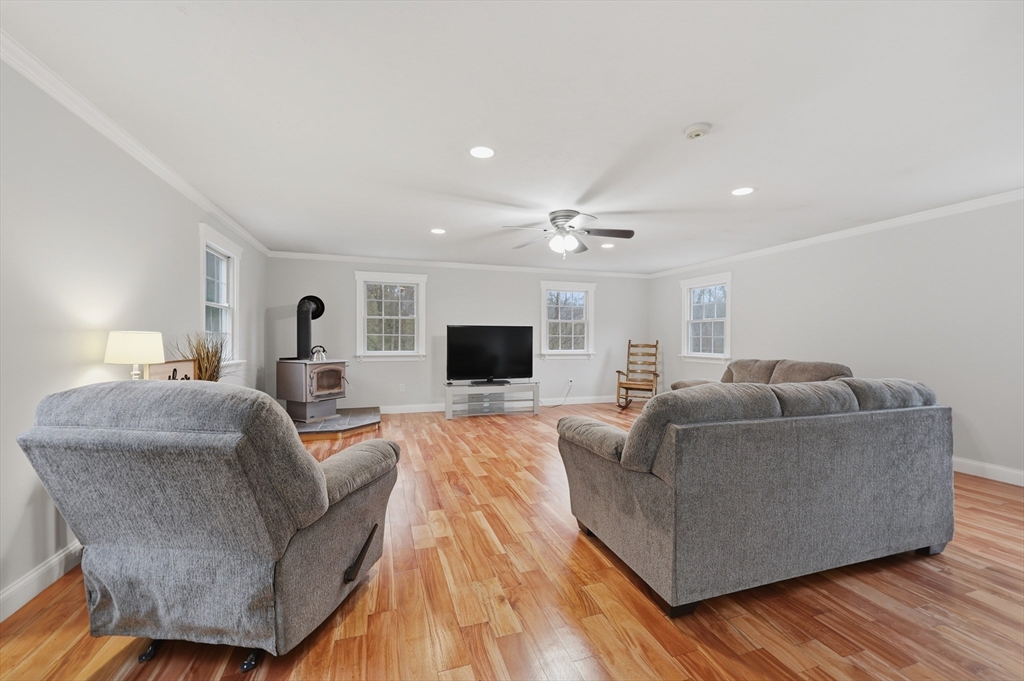 324 West Sutton Road