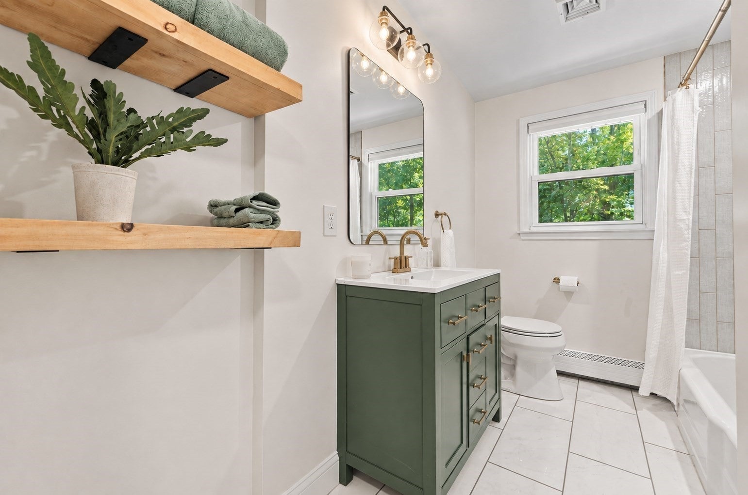 146 Helen Dr, Marlborough, MA Photo #10