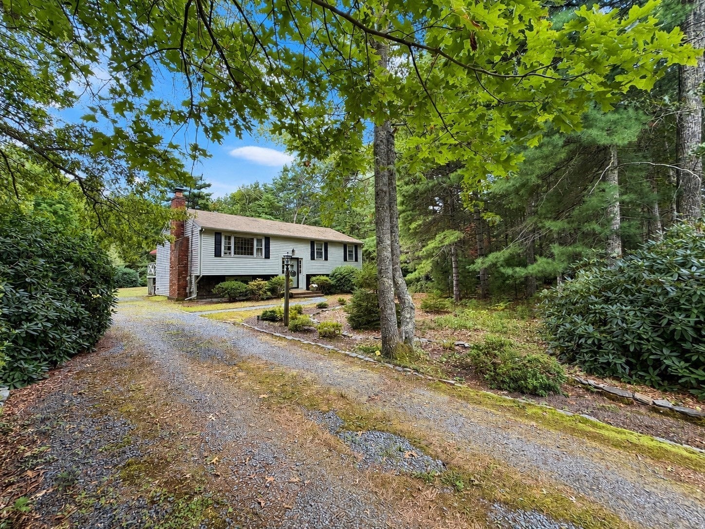 120 Halfway Pond Rd