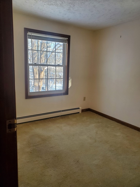170 Woodland Cir