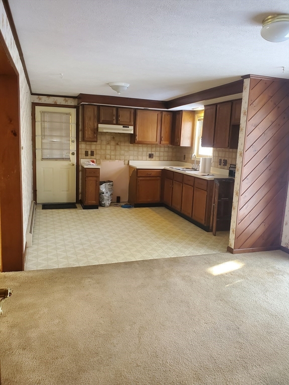 170 Woodland Cir