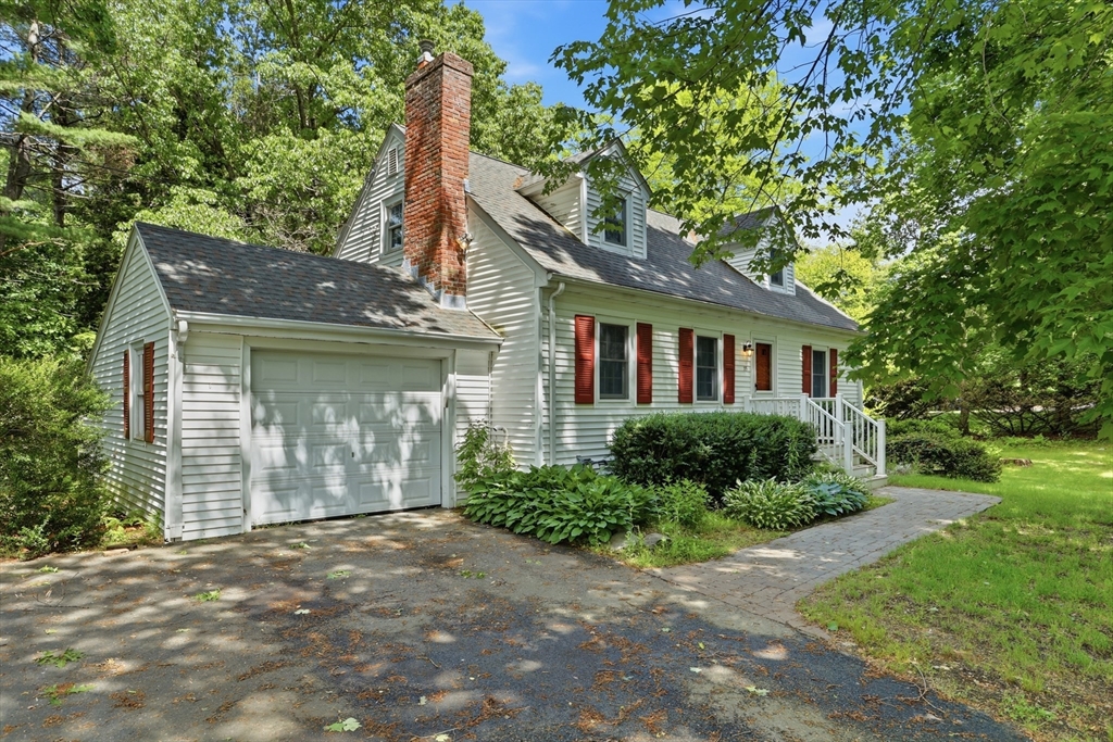 35 Quaboag Rd
