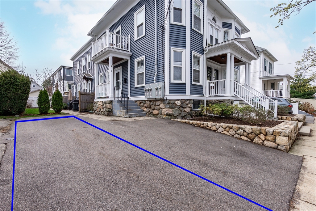 181 Robbins St 4