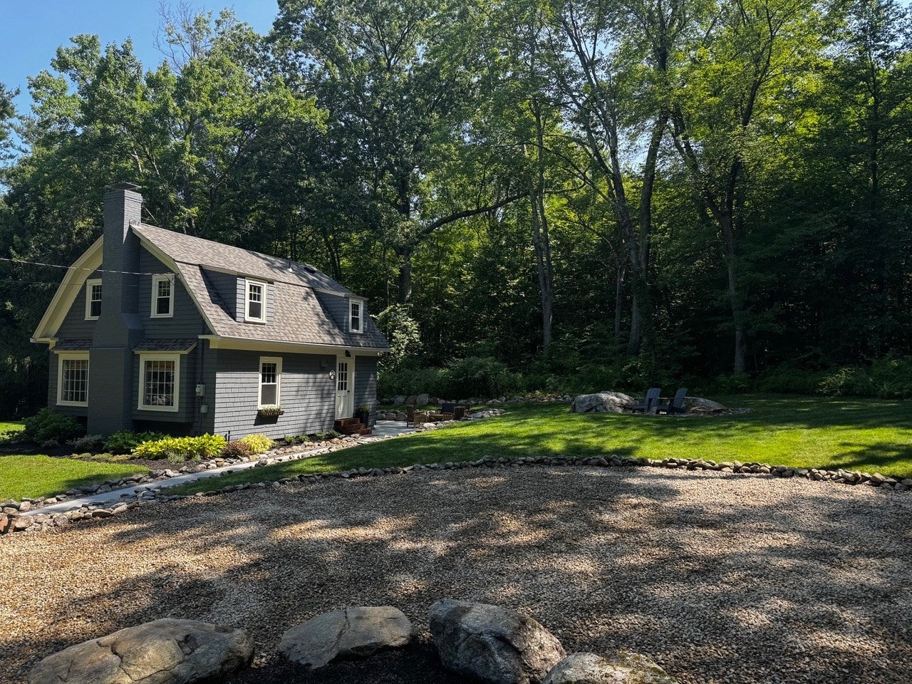 15 Bolton Rd