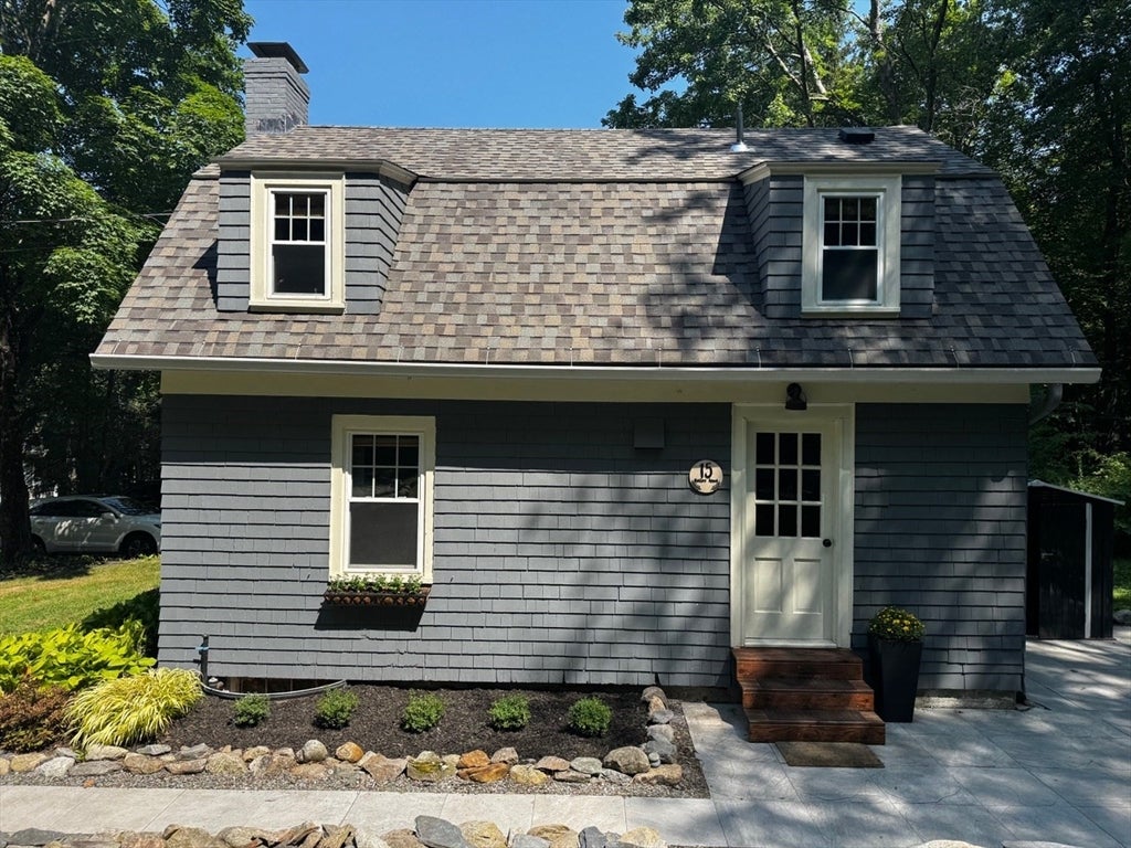 15 Bolton Rd