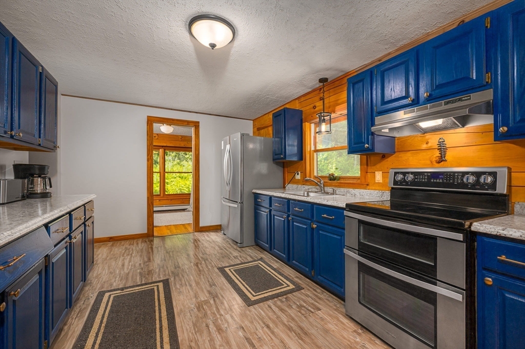 124 E Hawley Road