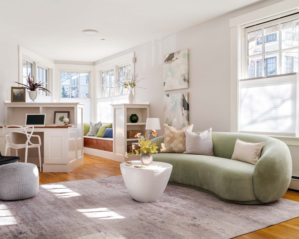 432 Norfolk Street 1H