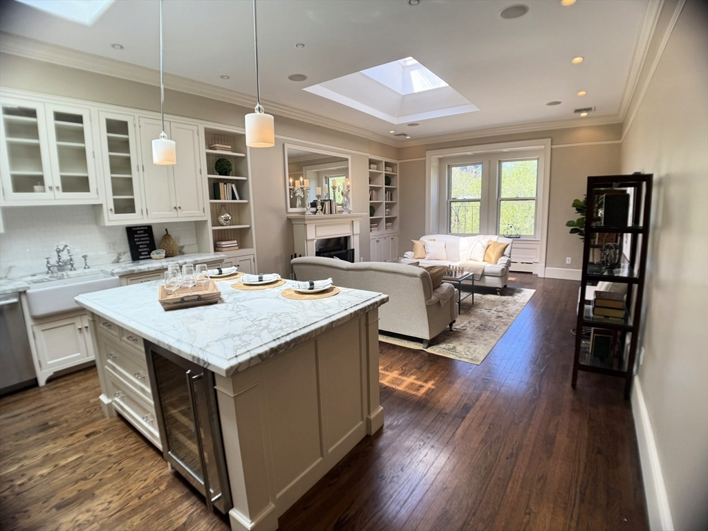 62 Commonwealth Ave 9