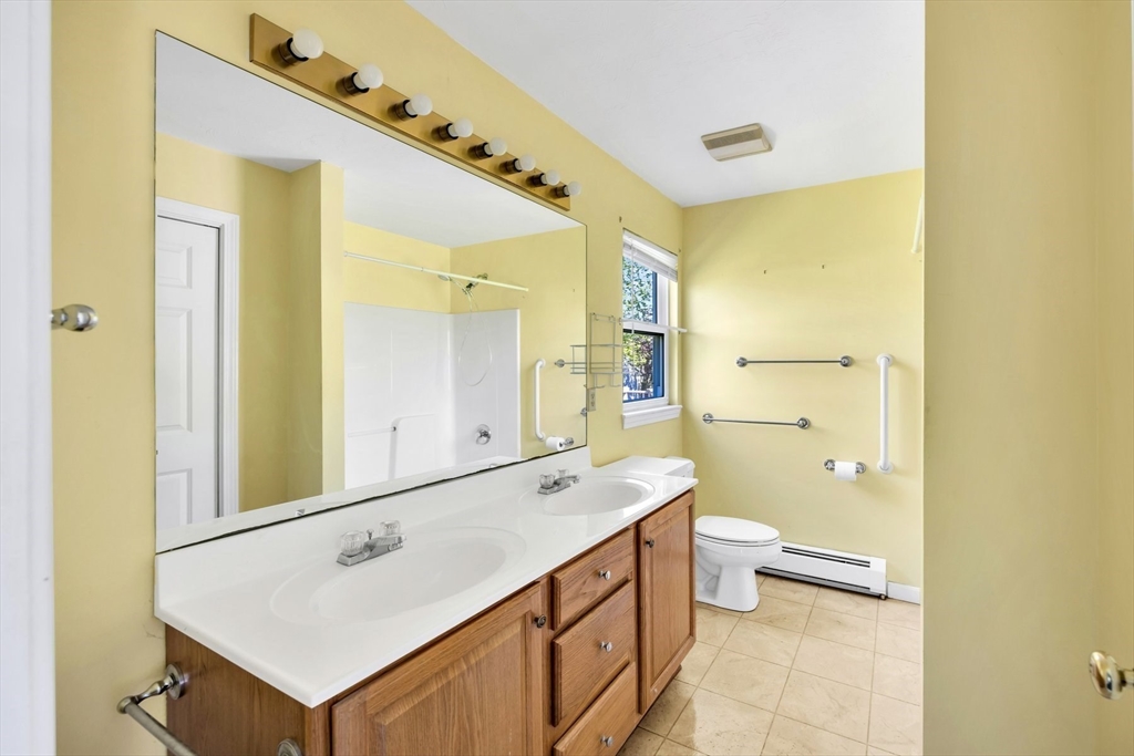 33 Thatchers Ln, Falmouth, MA, 33 Thatchers Ln, Falmouth, MA Photo #21