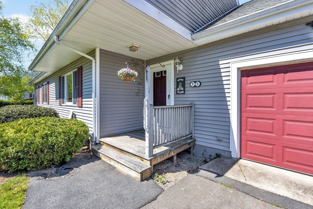33 Thatchers Ln, Falmouth, MA, 33 Thatchers Ln, Falmouth, MA Photo #3