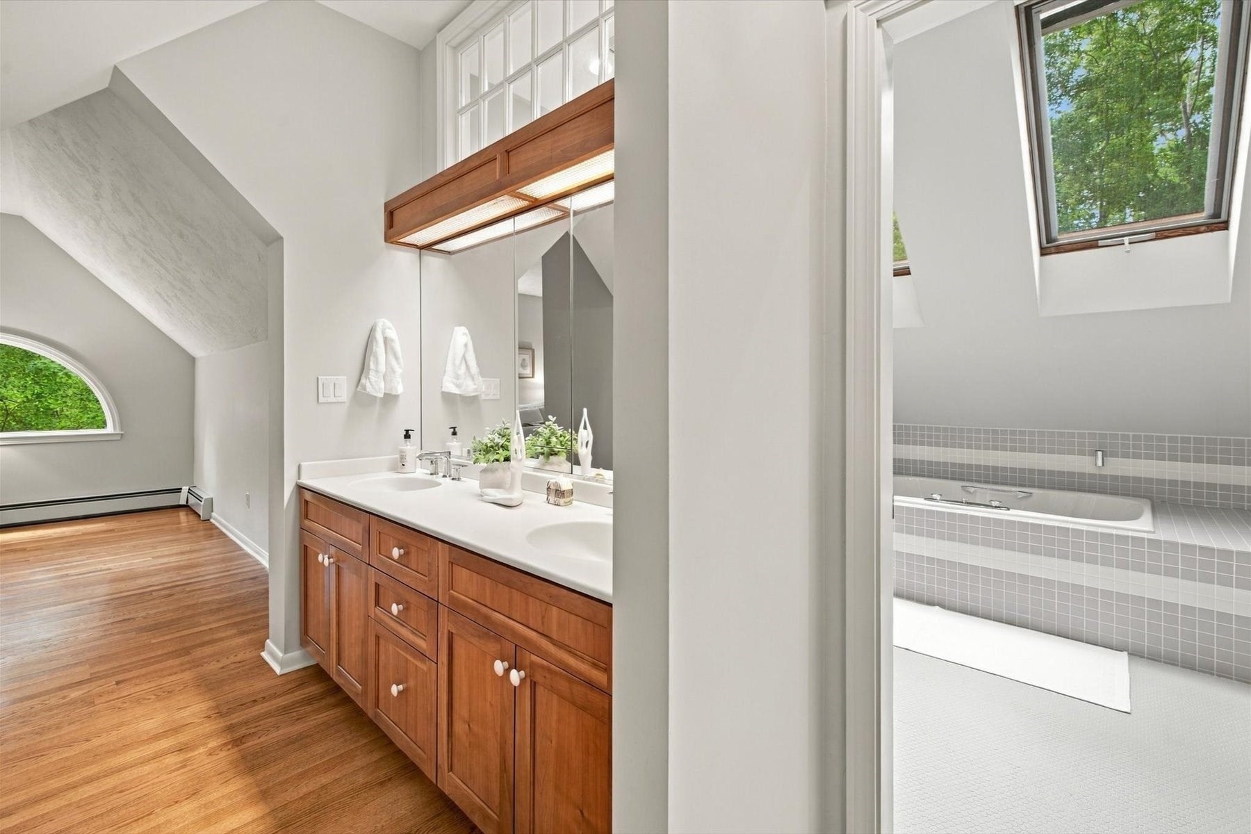 52 W Elm St, Hopkinton, MA, 52 W Elm St, Hopkinton, MA Photo #20