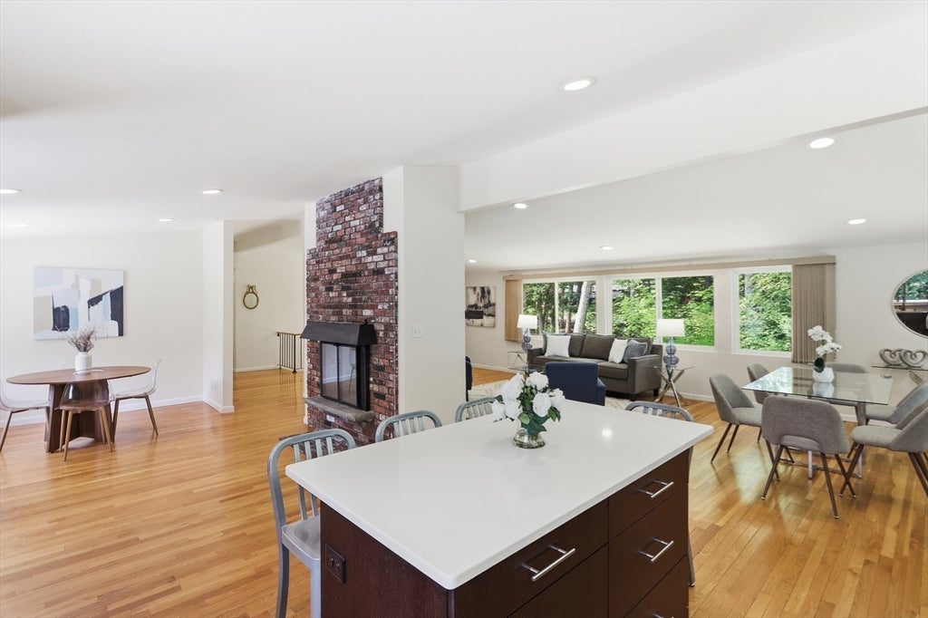 430 Heald Rd