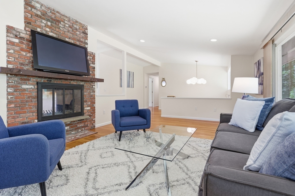 430 Heald Rd