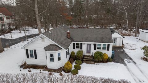 Photo of 39 Sycamore Lane, Billerica, MA 01821 (MLS # 73472400)