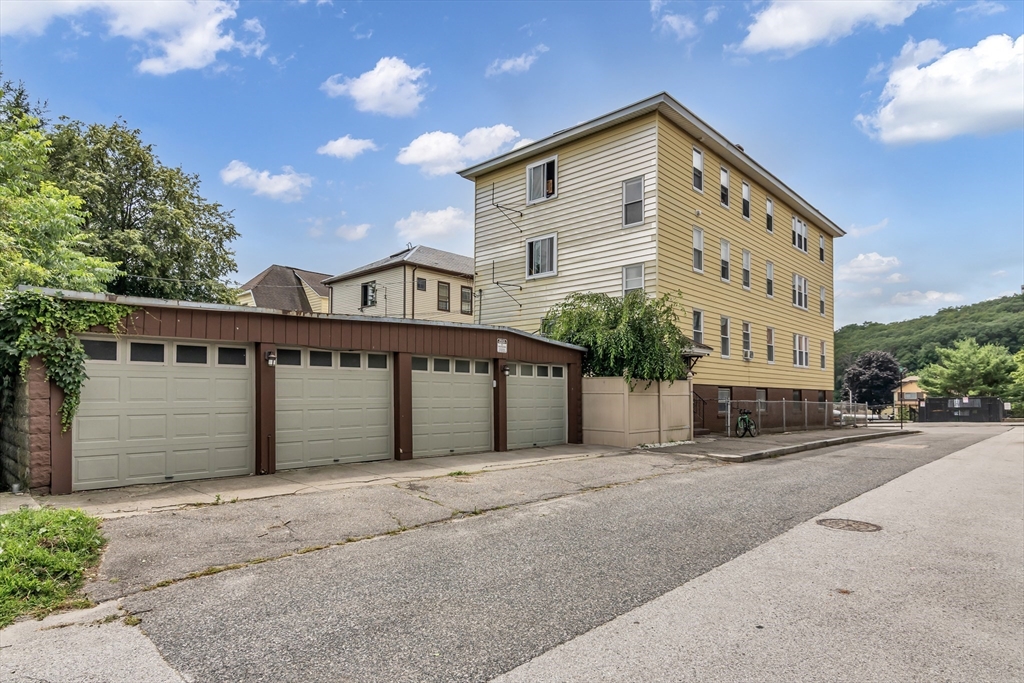 10 Imperial Rd