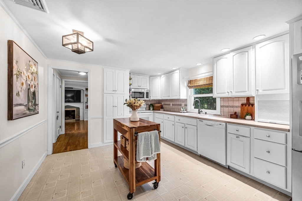 48 Colony Acres Road