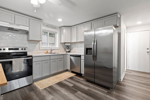 Photo of 8 Royal Dane Dr #69, Marshfield, MA 02050 (MLS # 73583394)