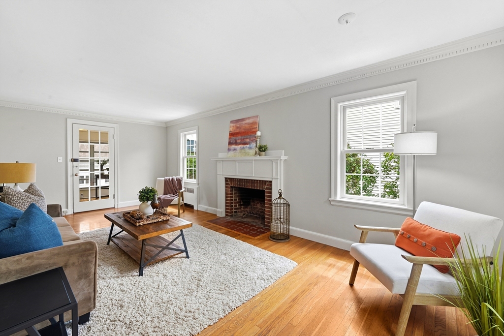 45 Simmons Ave