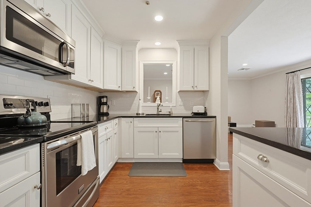 14 Rainbow Pond Dr #B2, Walpole, MA, 14 Rainbow Pond Dr #B2, Walpole, MA Photo #10
