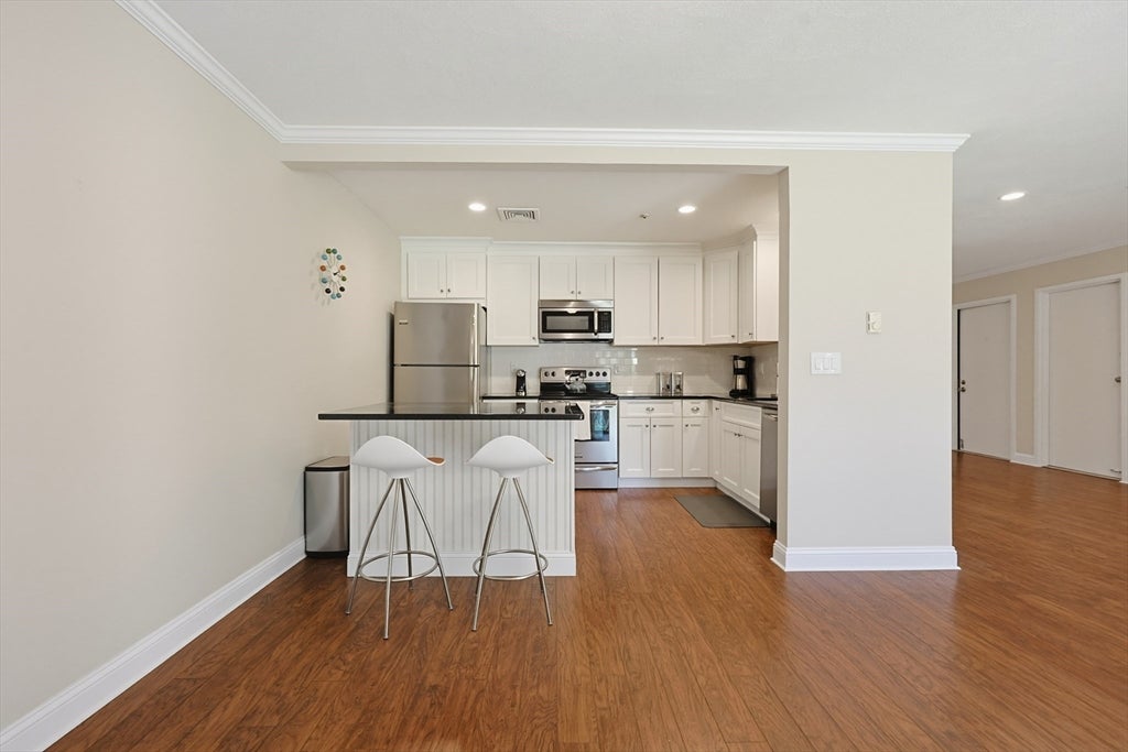 14 Rainbow Pond Dr #B2, Walpole, MA, 14 Rainbow Pond Dr #B2, Walpole, MA Photo #8