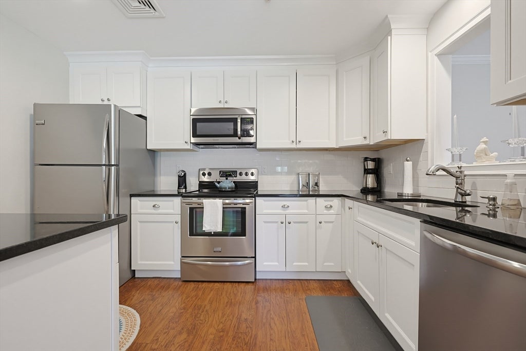 14 Rainbow Pond Dr #B2, Walpole, MA, 14 Rainbow Pond Dr #B2, Walpole, MA Photo #13